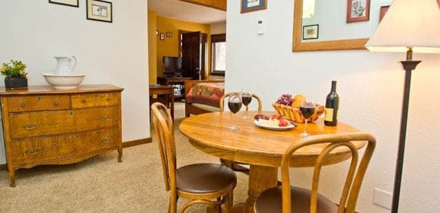Manitou Lodge