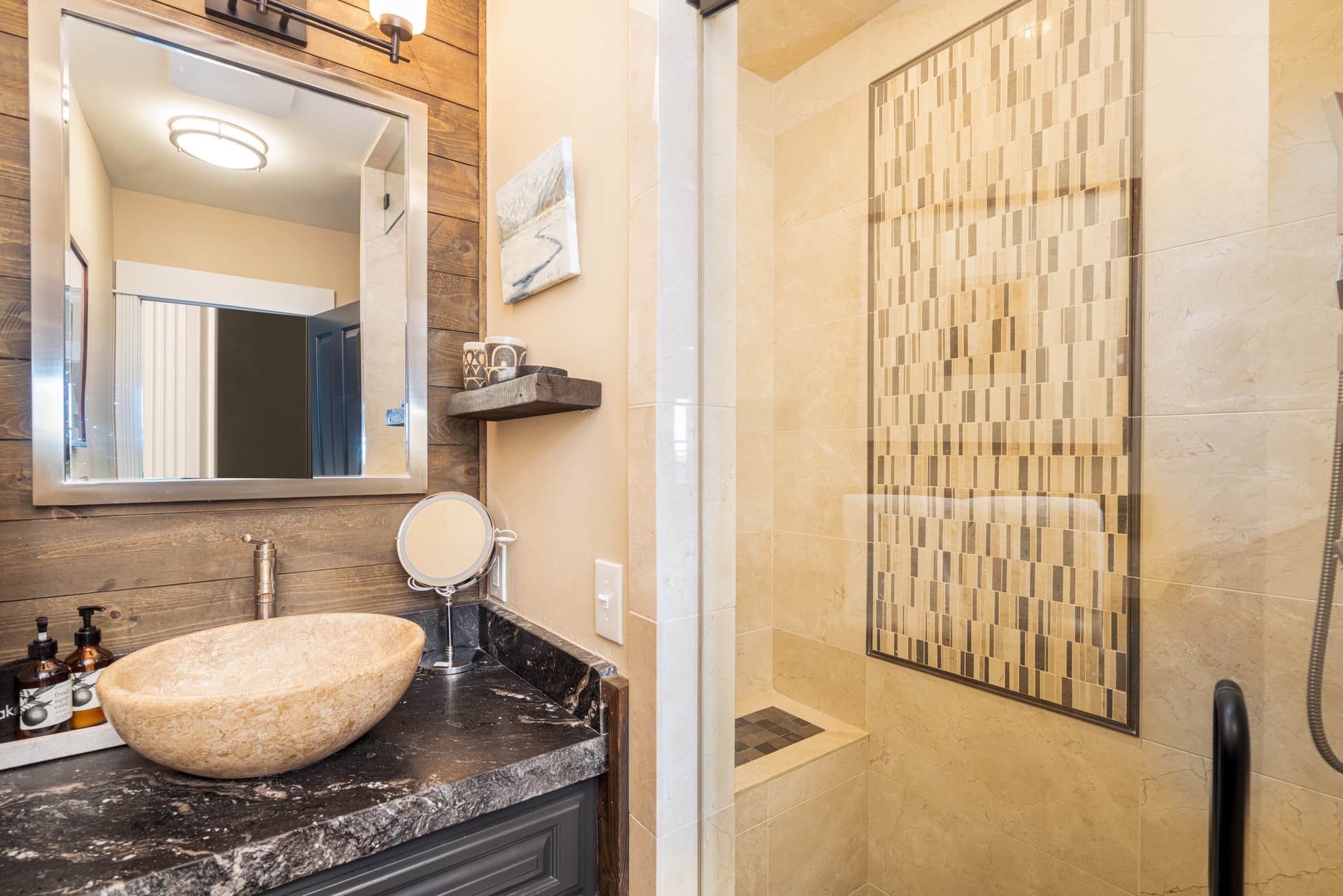 Main floor guest bathroom.
