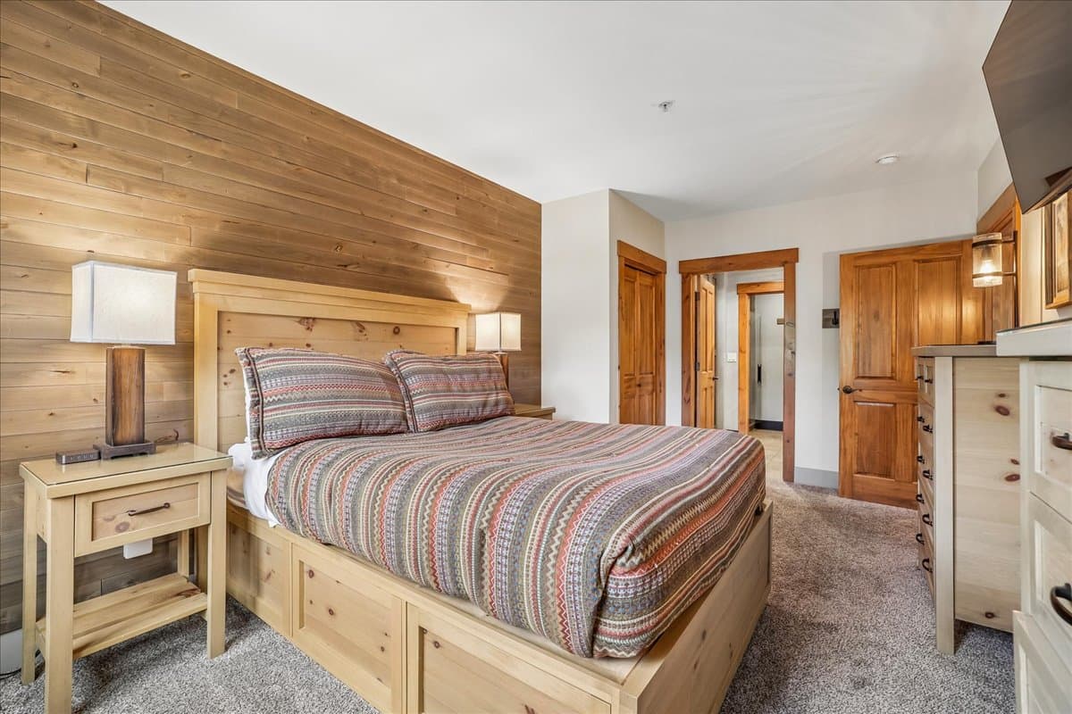 Bedroom - Mountain Thunder Lodge 1201 - Breckenridge Vacation Rental