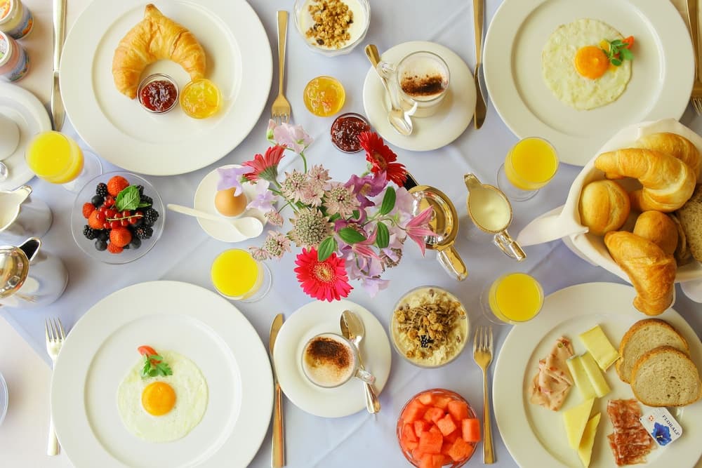 Breakfast buffet