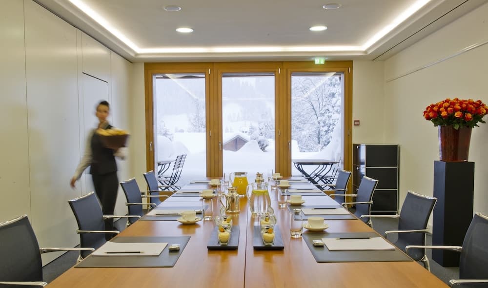 Meeting facility