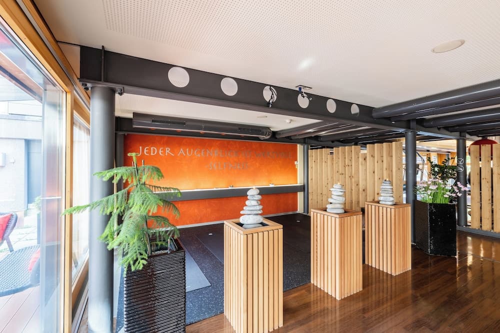 Spa reception