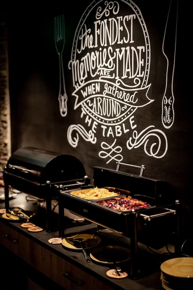 Breakfast buffet
