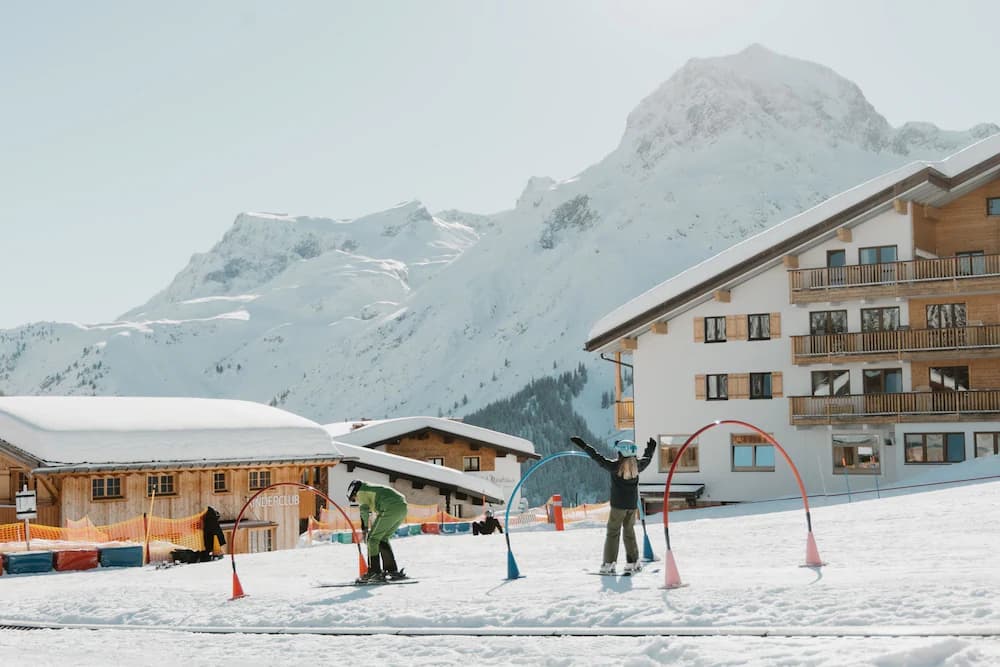 Snow and ski sports