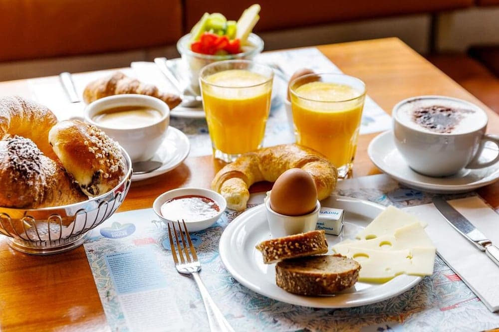Breakfast meal