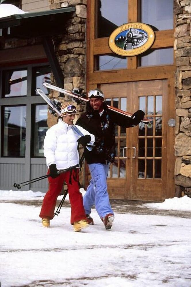 Snow and ski sports