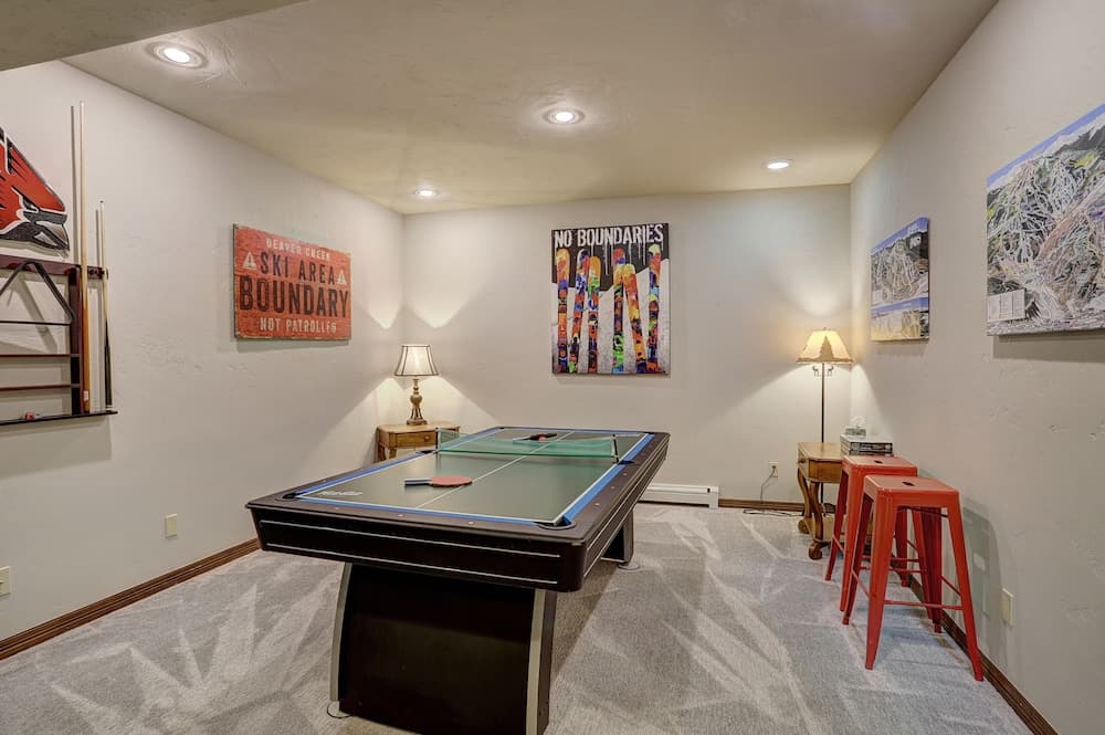 Game room