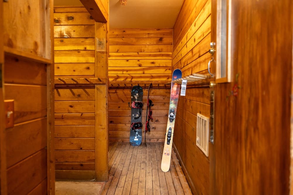 Skiing