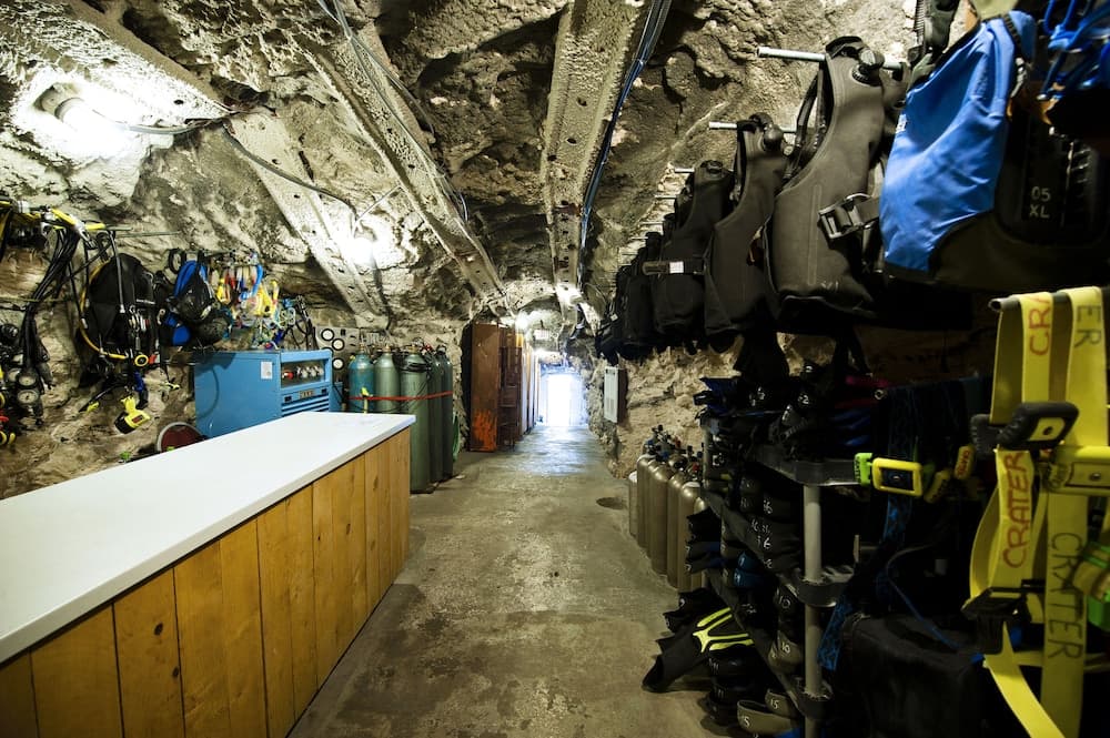 Spelunking/cave exploring