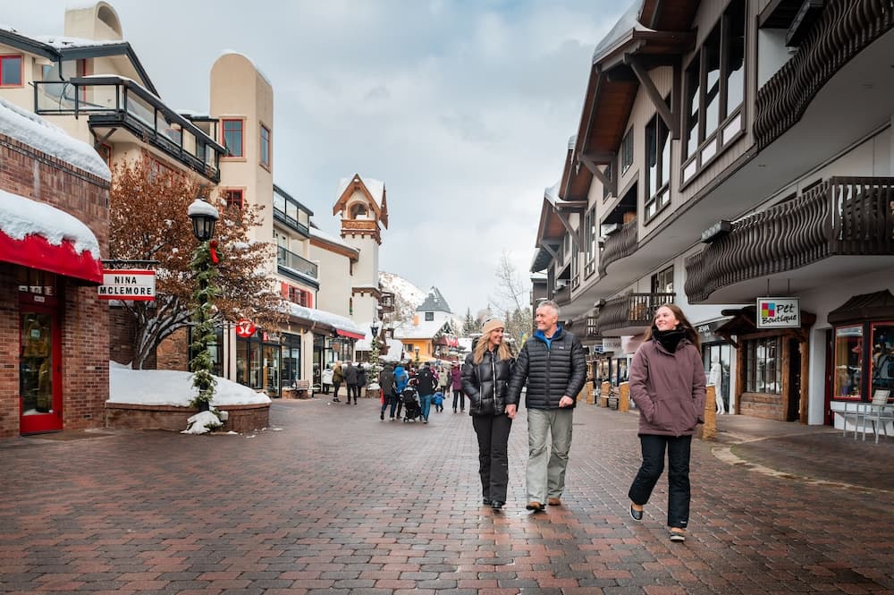 Shopping mall
