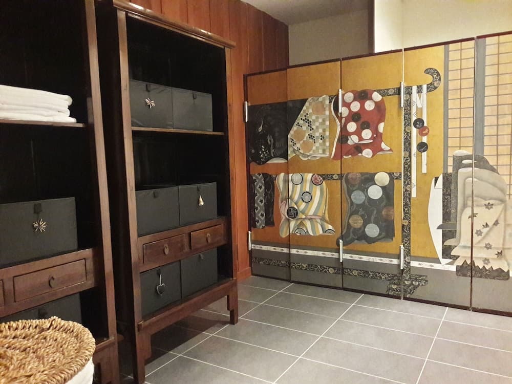 Treatment room