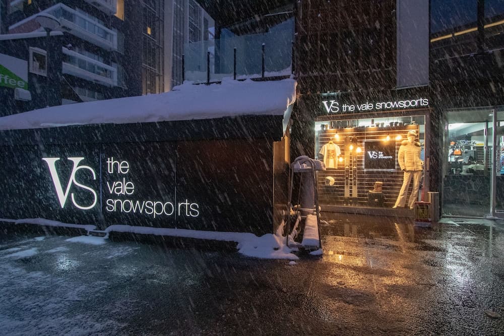 Snow and ski sports