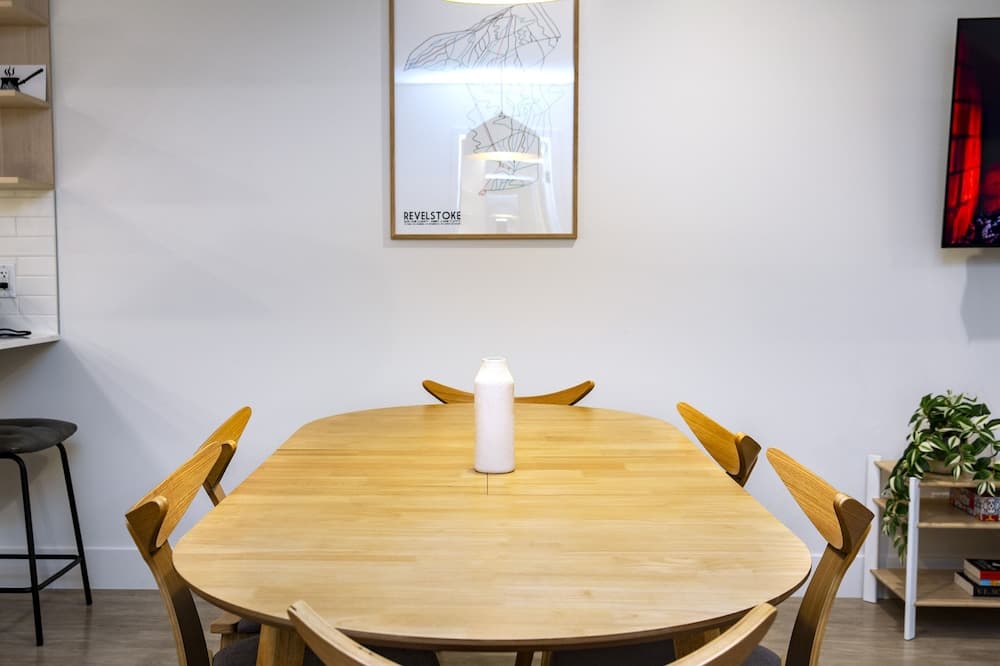 In-room dining
