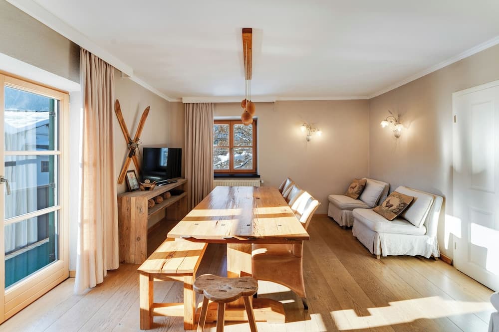 In-room dining
