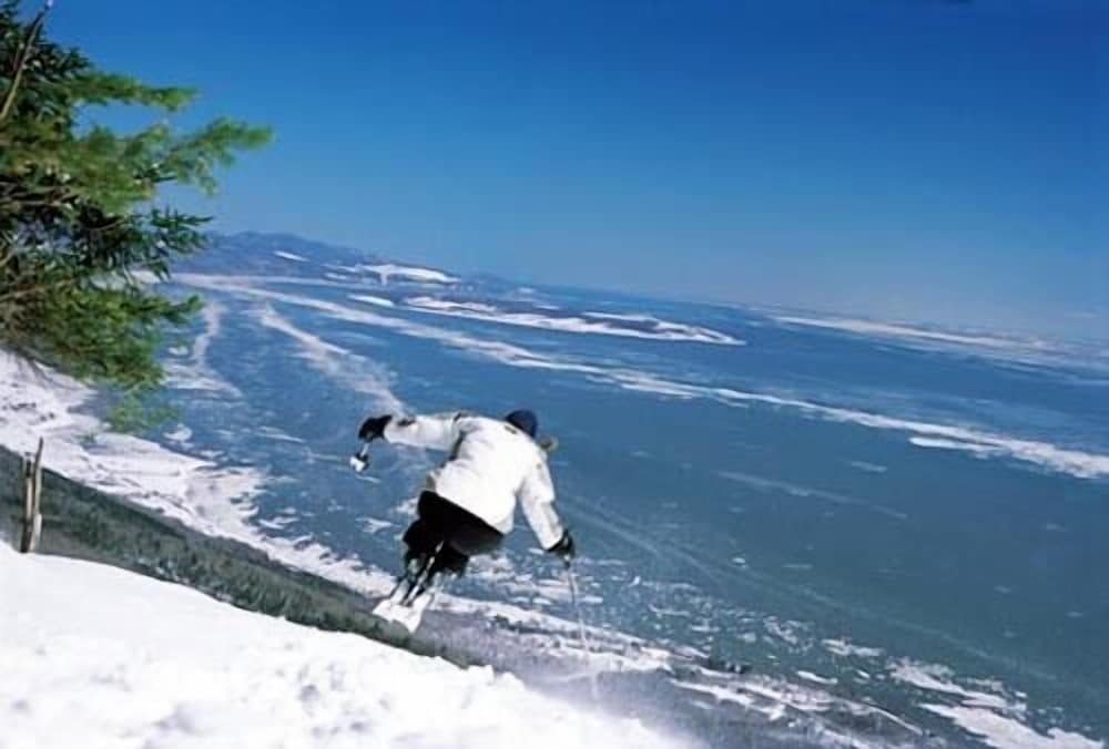 Ski hill