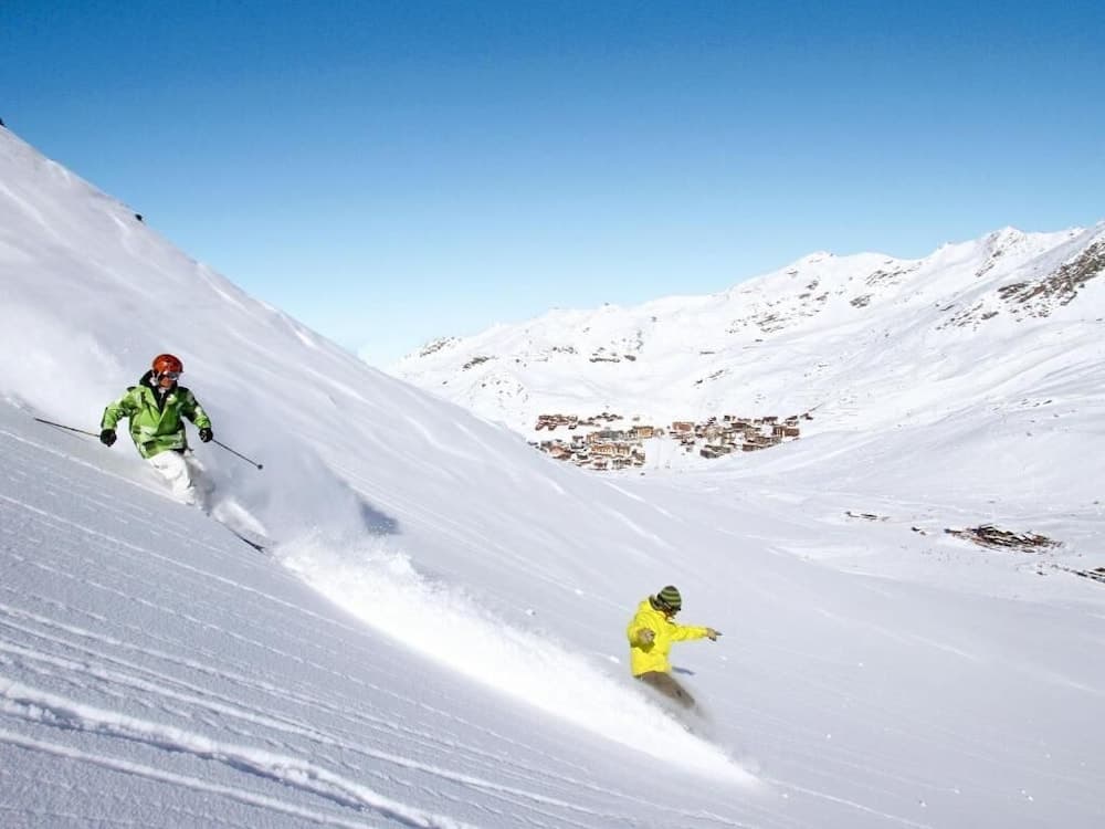 Snow and ski sports