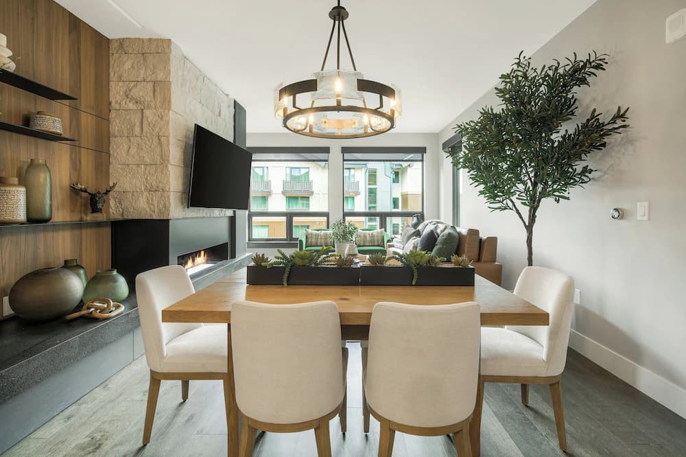 Dining room