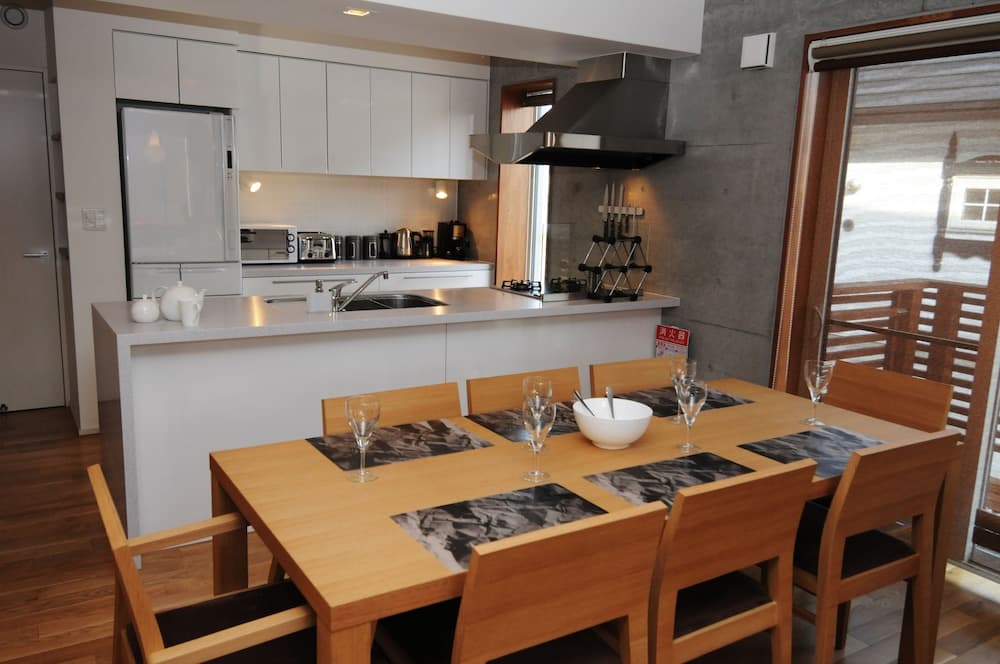 In-room dining