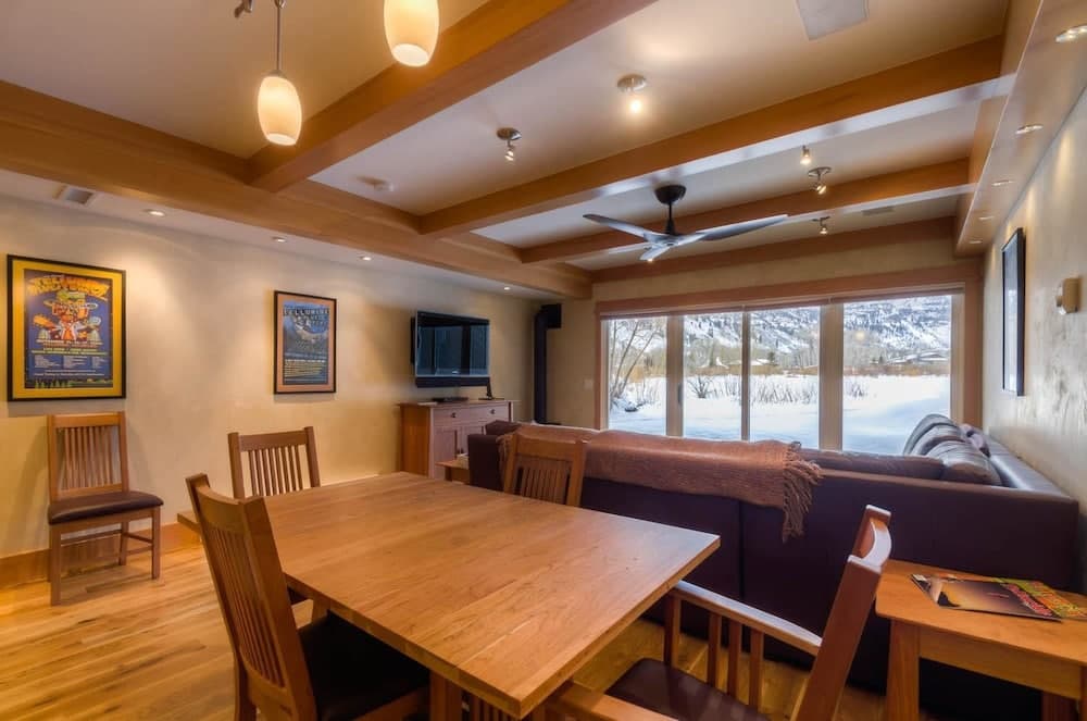 In-room dining