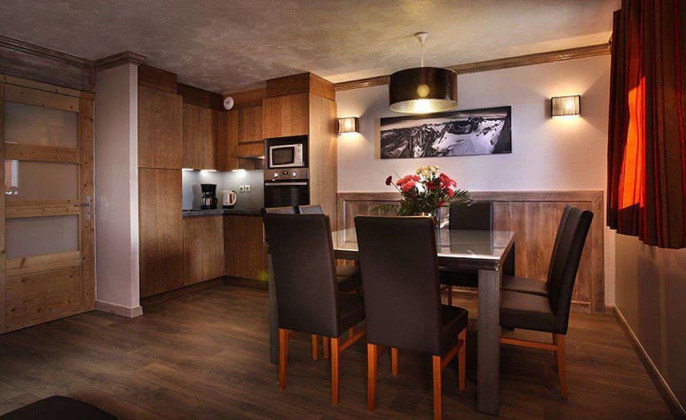 In-room dining