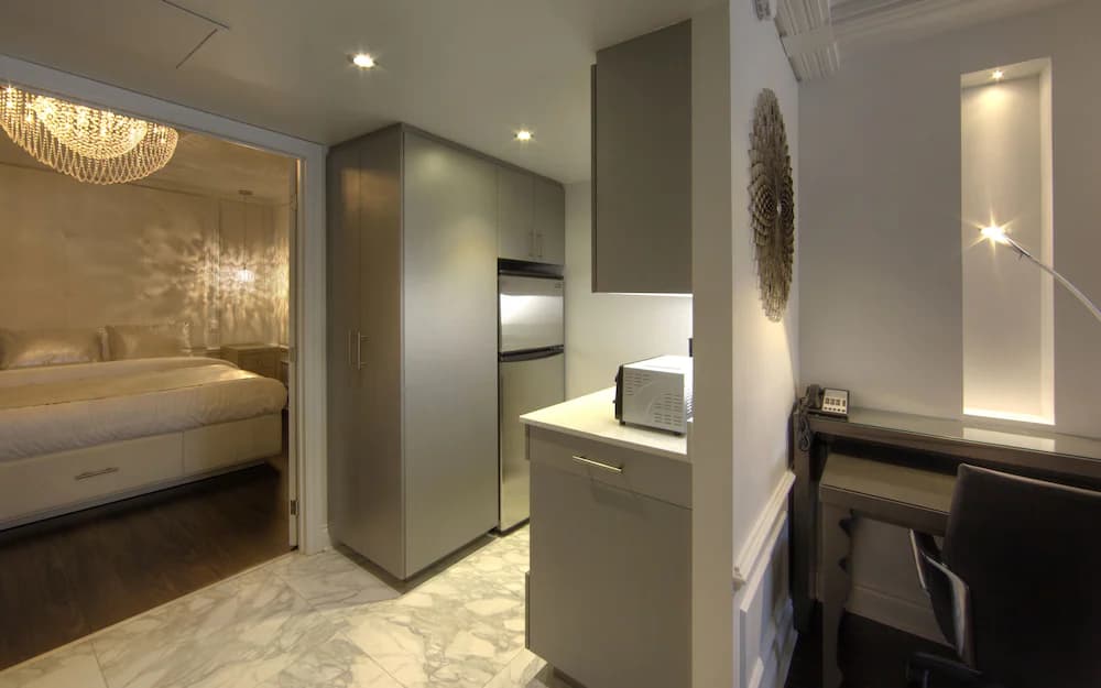 Private kitchenette