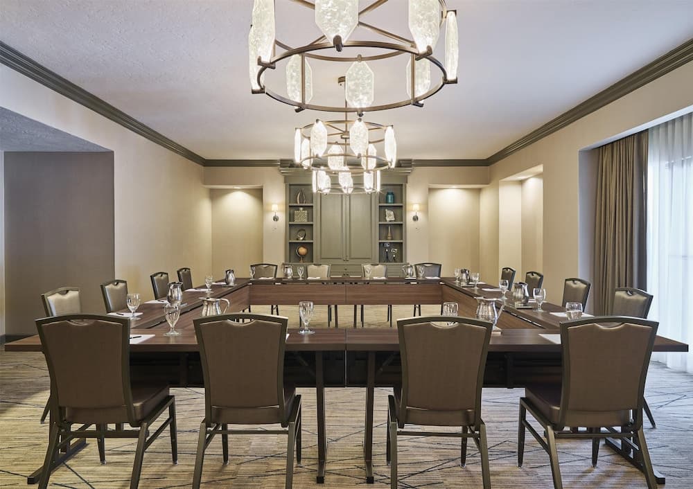 Meeting facility