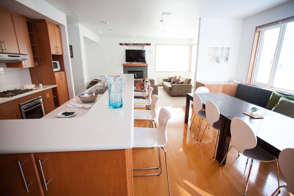 In-room dining