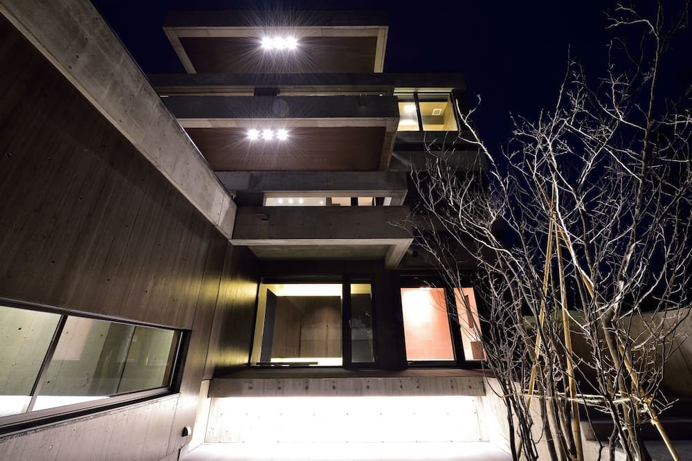 Front of property - evening/night