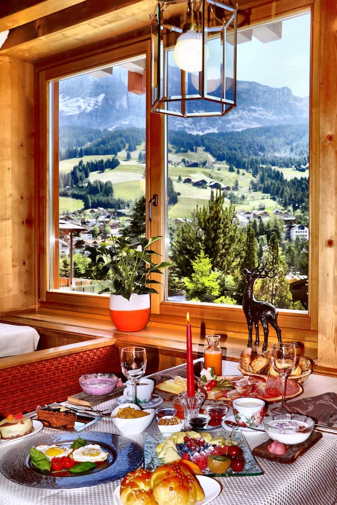 Breakfast area