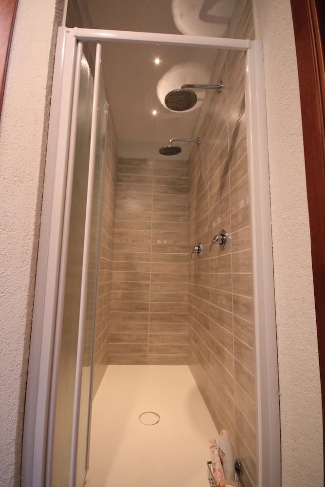 Vichy shower