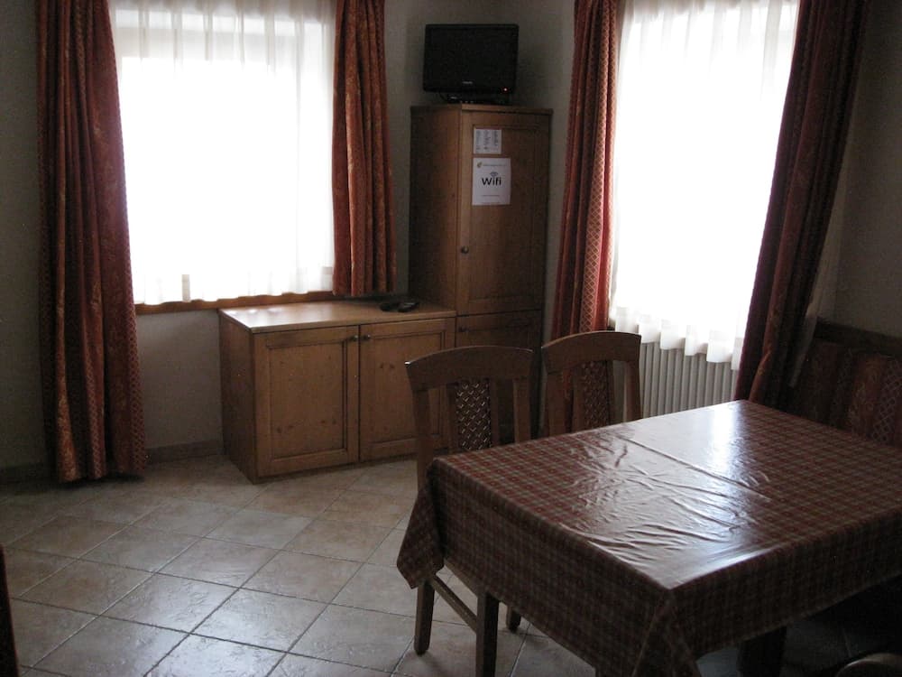 In-room dining