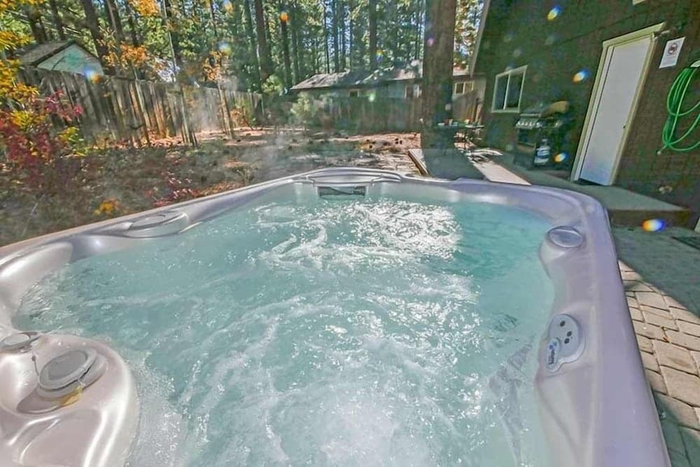 Private spa tub