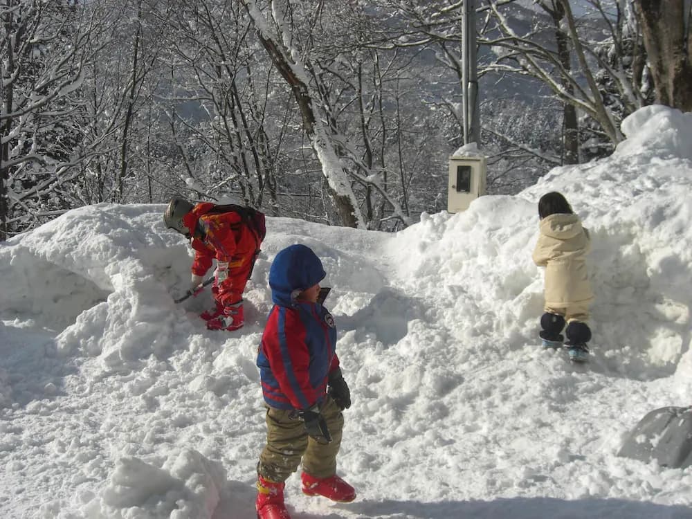 Snow and ski sports