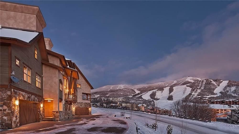 Primary image