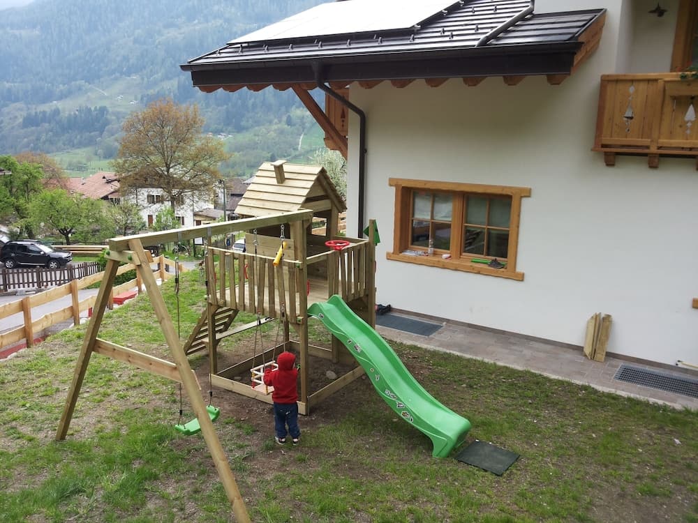 Children's play area - outdoor