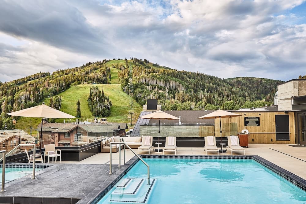 Rooftop pool