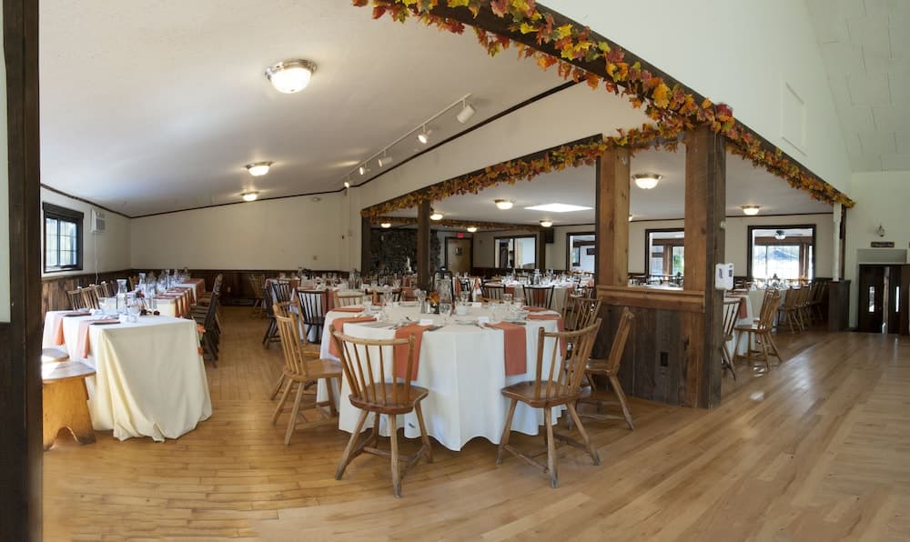 Banquet hall
