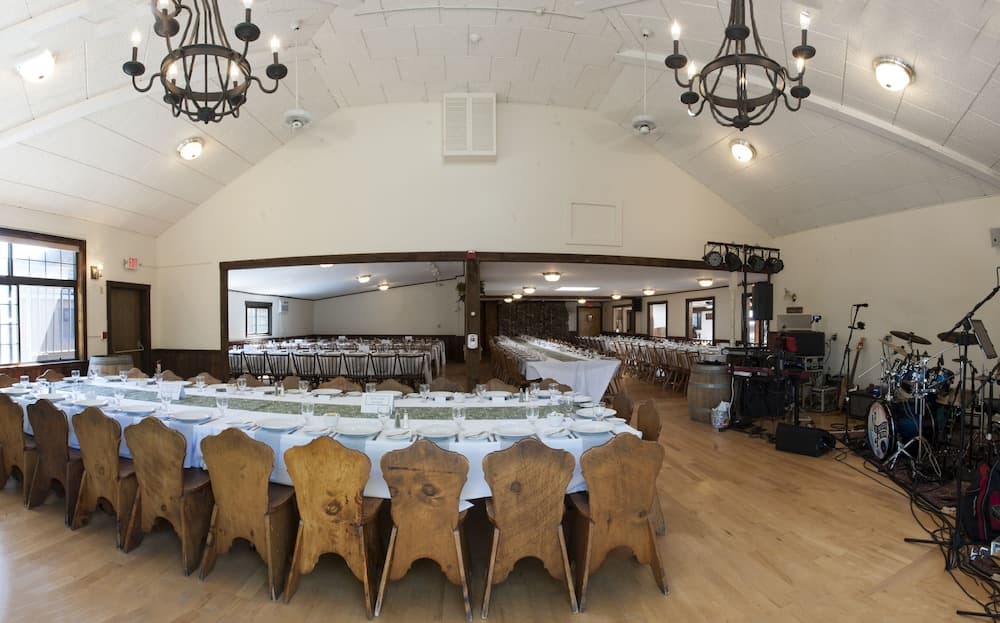 Banquet hall