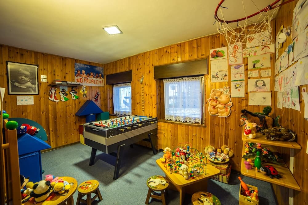 Children's play area - indoor
