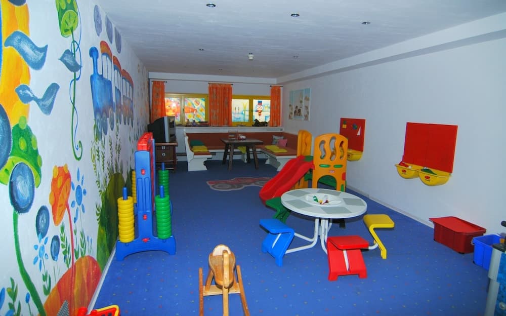 Children's play area - indoor