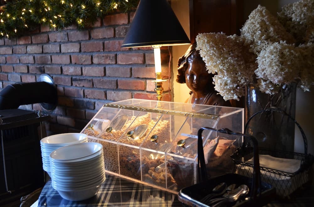 Snack bar
