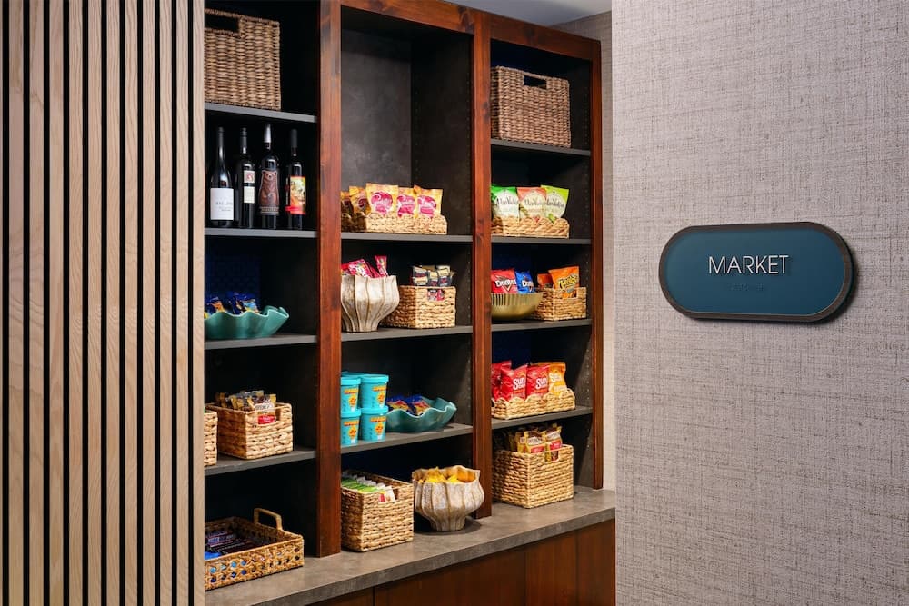 Snack bar
