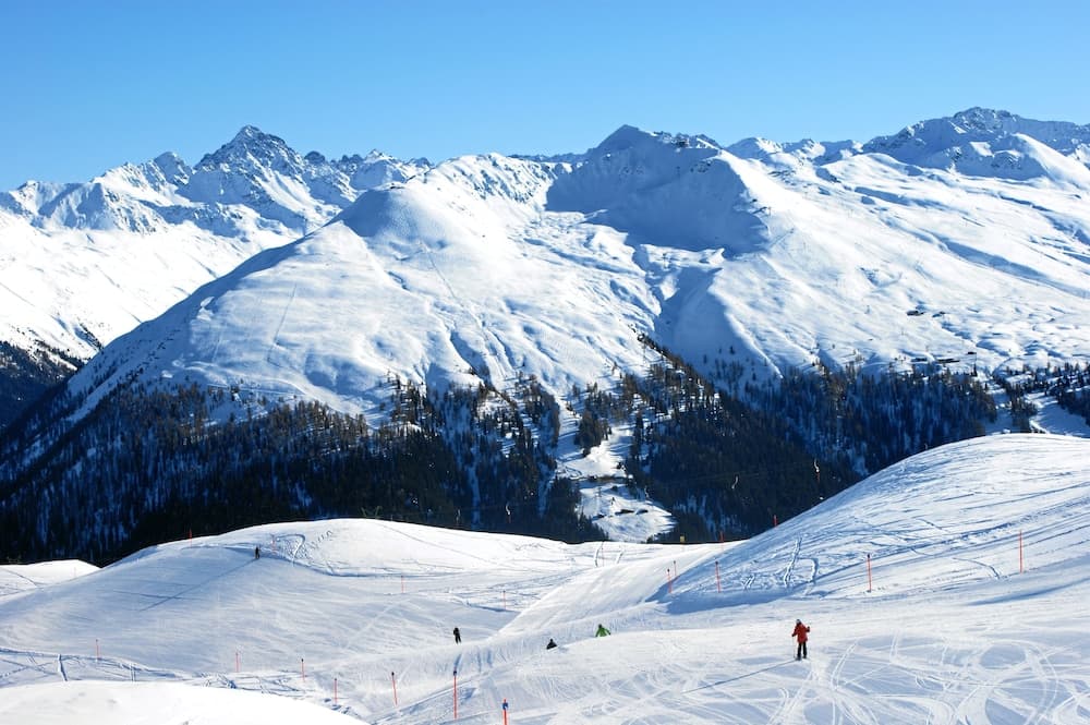 Snow and ski sports