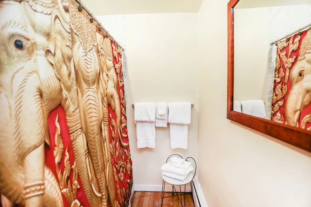 Bathroom shower