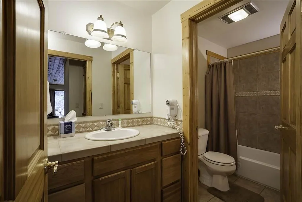 Bathroom amenities