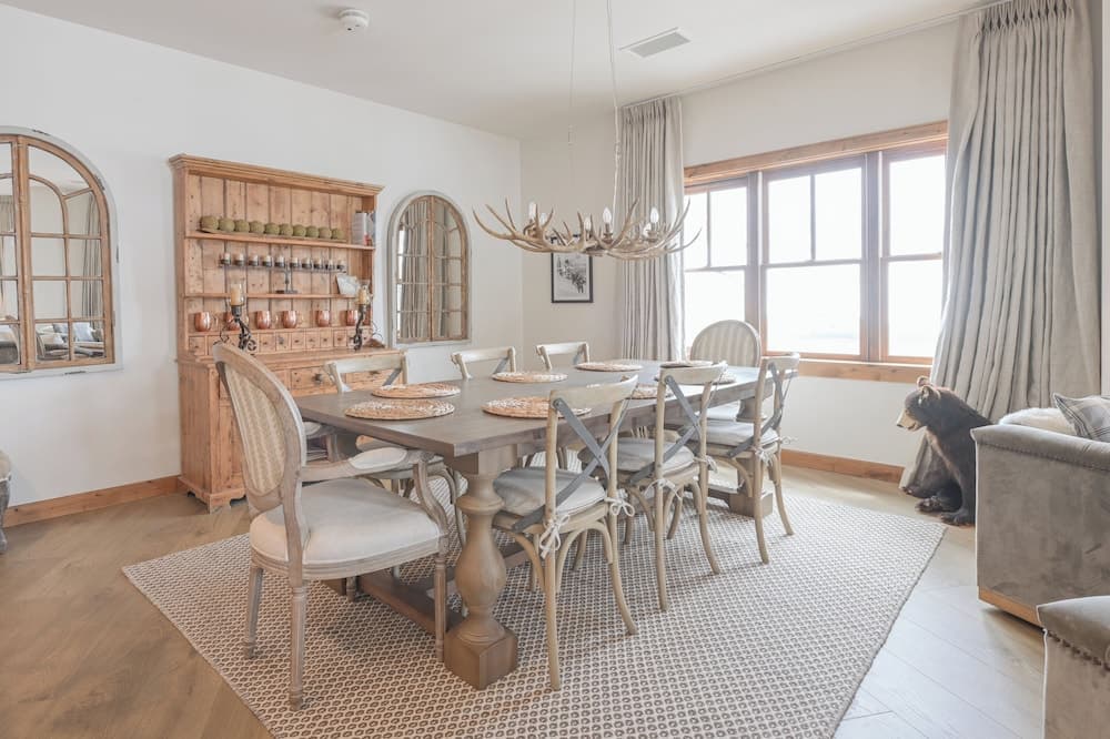 In-room dining