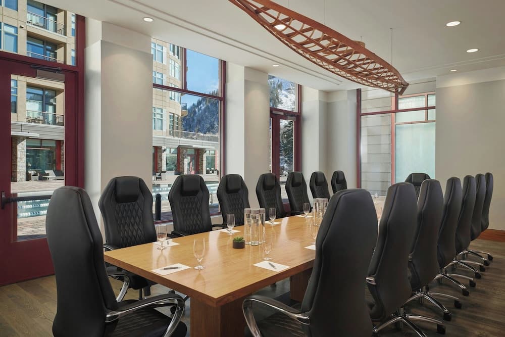 Meeting facility
