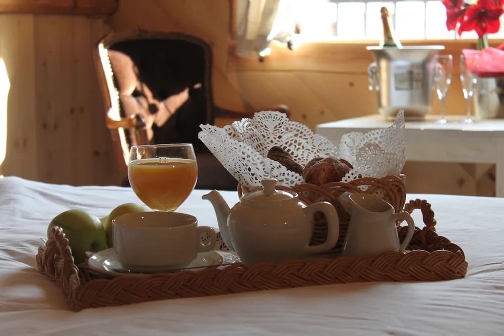 Room service - dining
