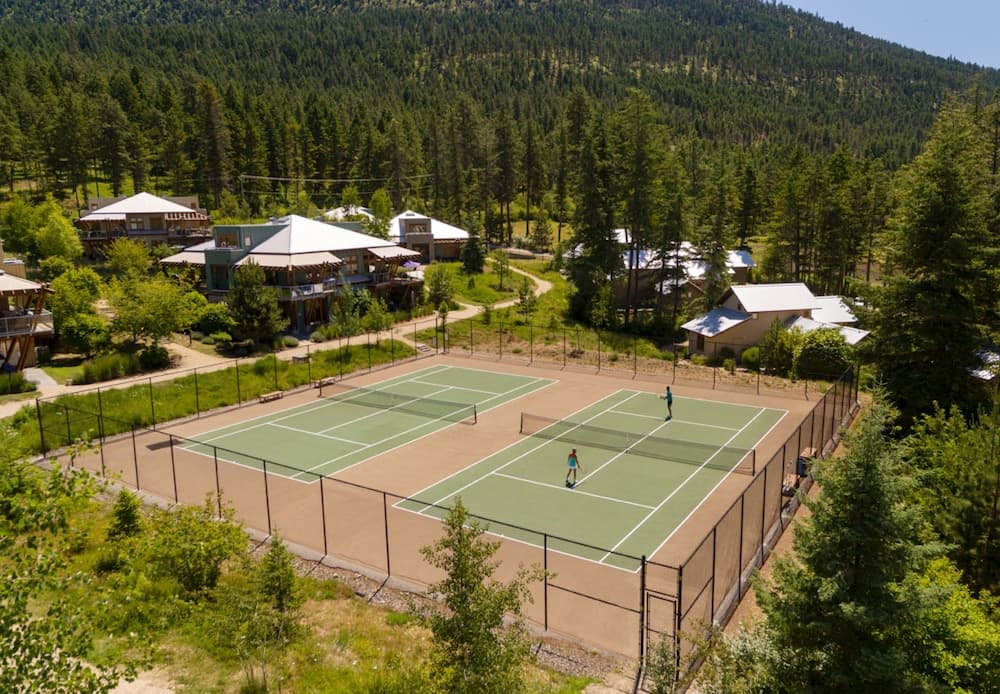 Tennis court
