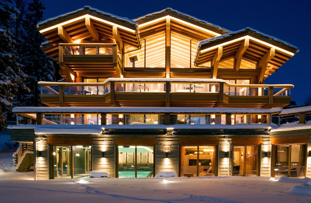 Front of property - evening/night